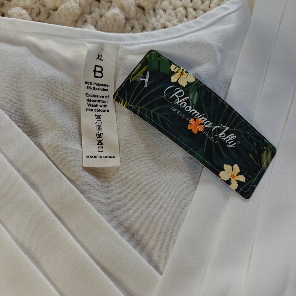 Blooming Jelly Tank Top Dressy Sleeveless Blouses Business Casual Tank XL NWT - Picture 7 of 10